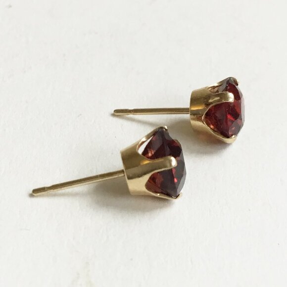 14K Gold Prong Set Red Stone Stud Pierced Earrings - Picture 4 of 12